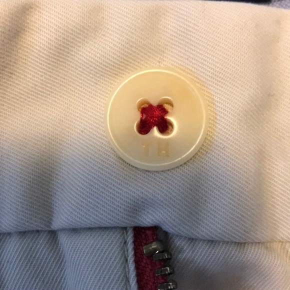 Men’s Tommy Hilfiger khaki classic fit shorts - Picture 4 of 7